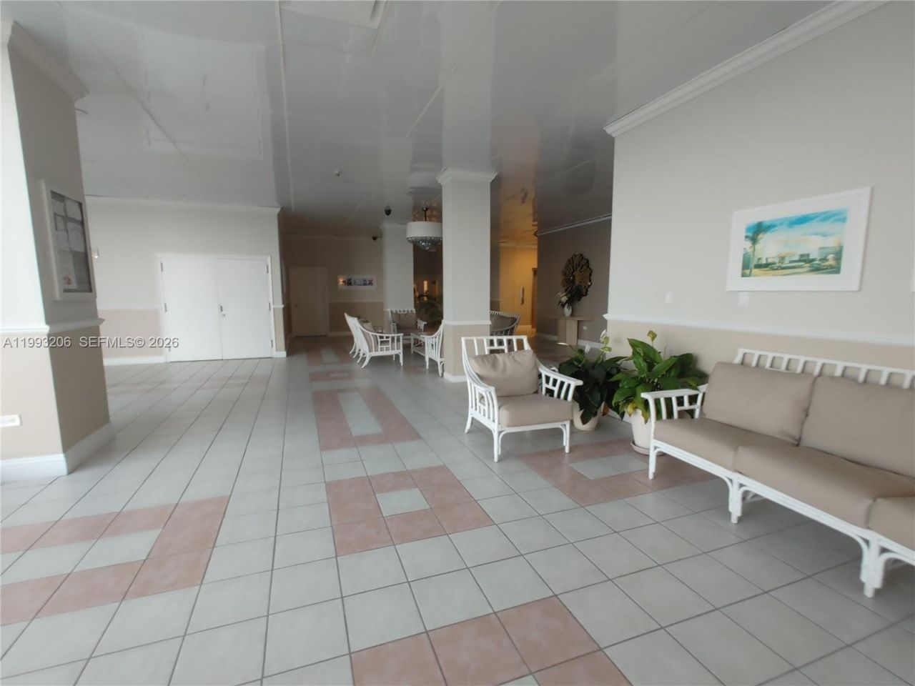 7135 Collins Ave, Unit 525, Miami Beach, FL 33141 Photo