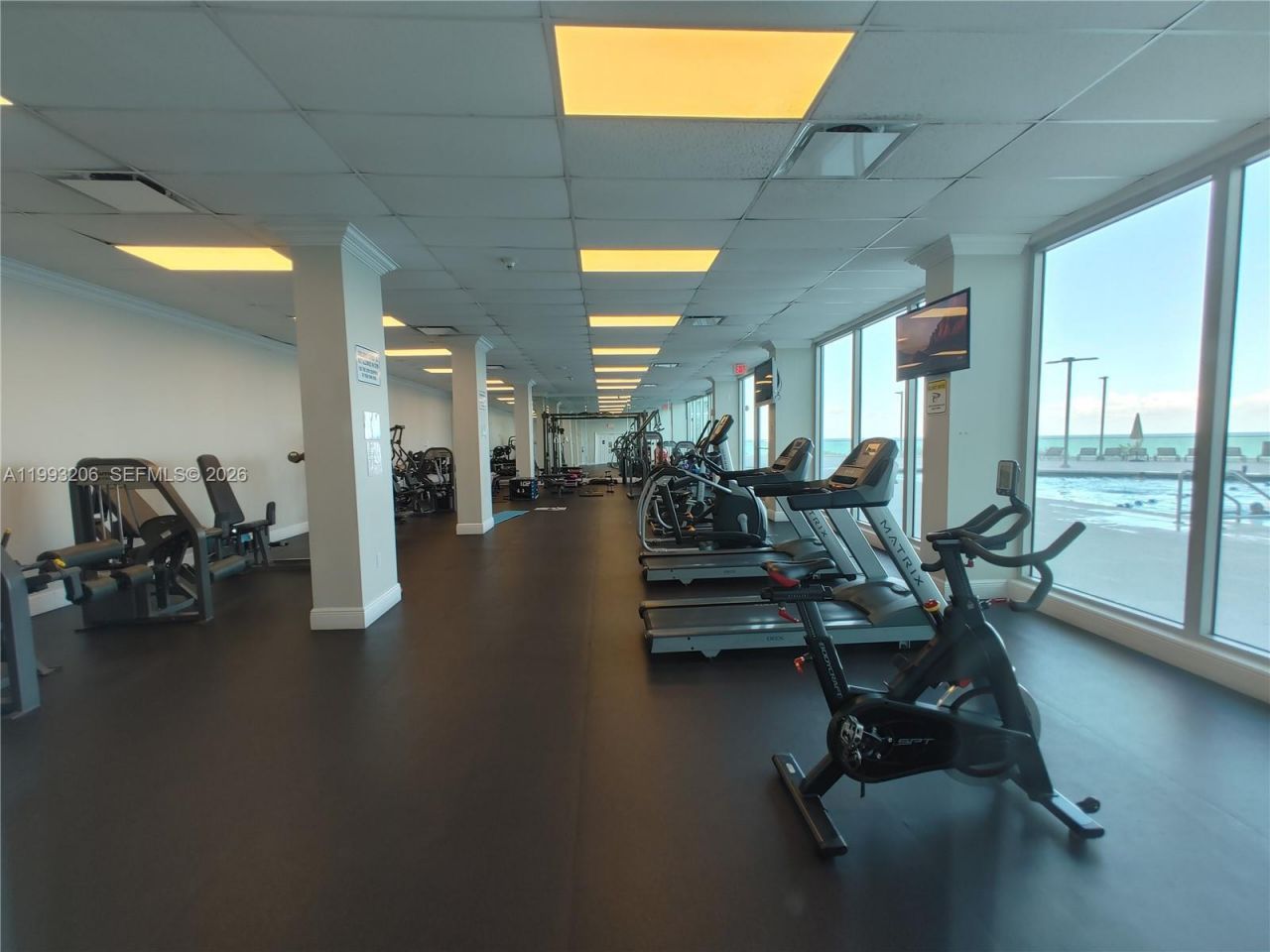 7135 Collins Ave, Unit 525, Miami Beach, FL 33141 Photo