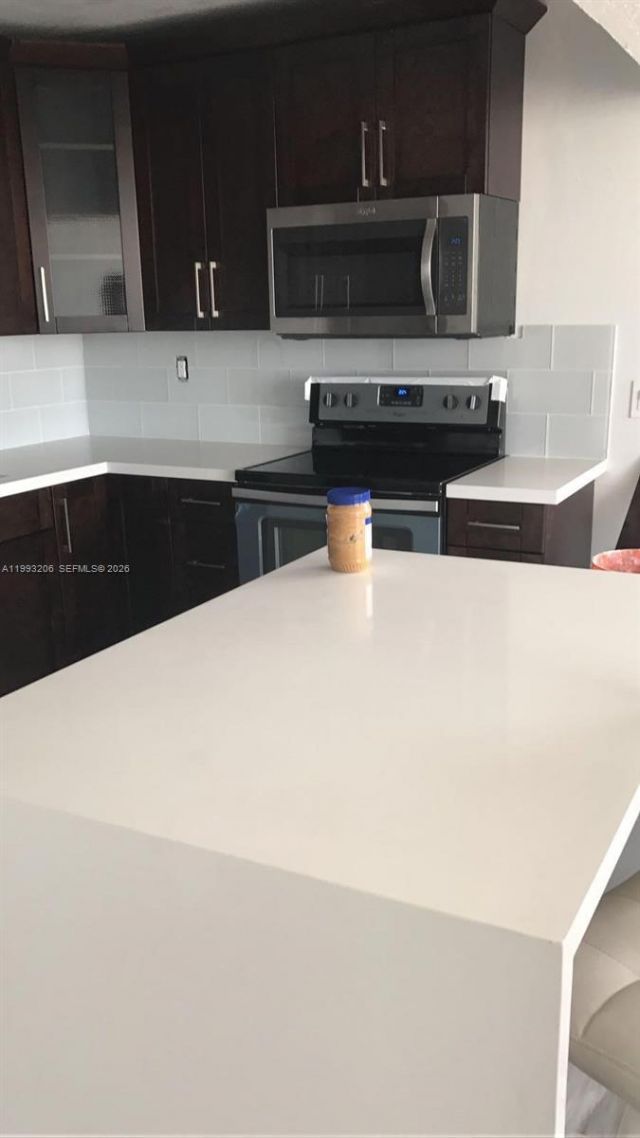 7135 Collins Ave , Unit 525, Miami Beach, FL 33141 Photo