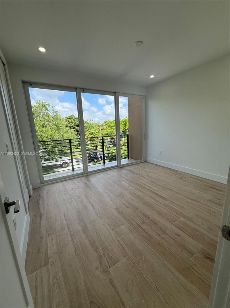 1981 SW 33rd Ave , Miami, FL 33145 Photo