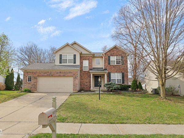 8859 Delaney Drive , Fishers, IN 46038