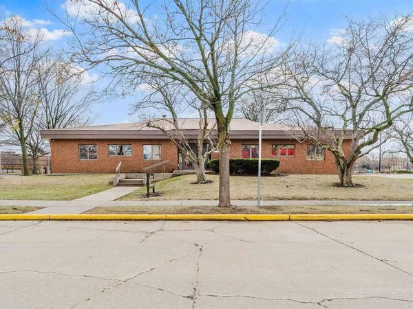 217 CEAPE AVENUE, Oshkosh, WI 54901