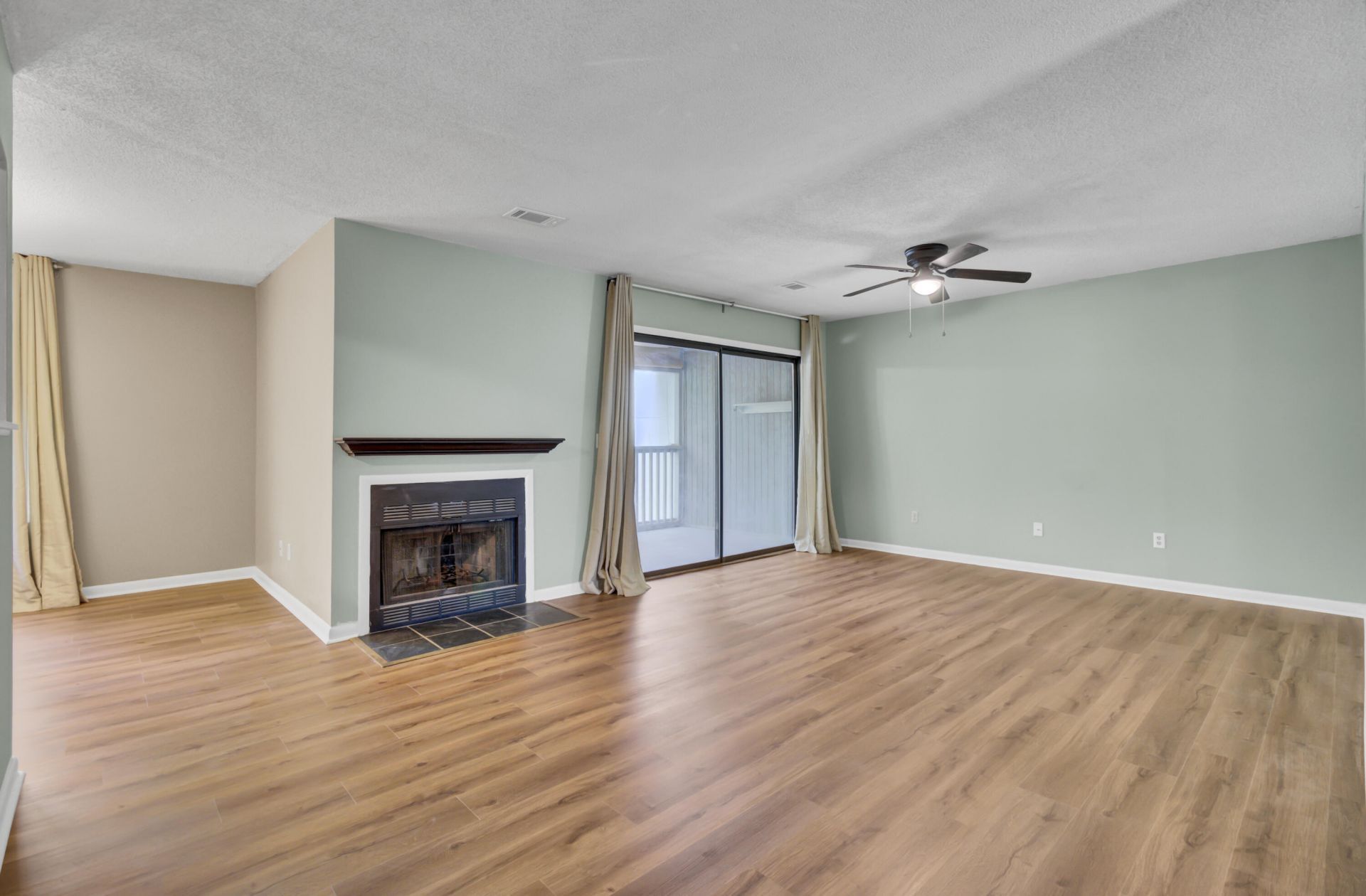 807 Greencastle Drive Photo 14