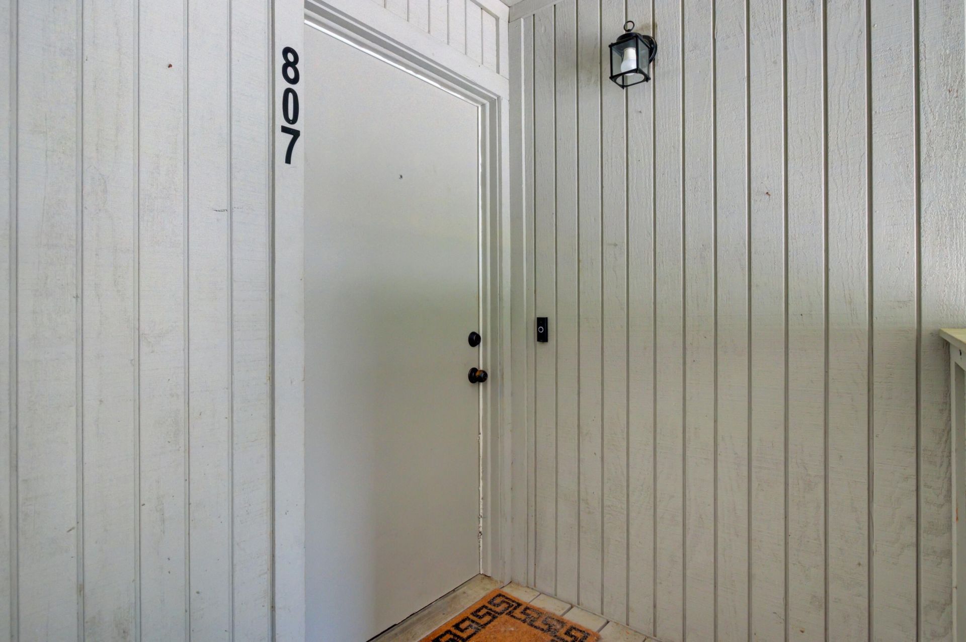 807 Greencastle Drive Photo 3