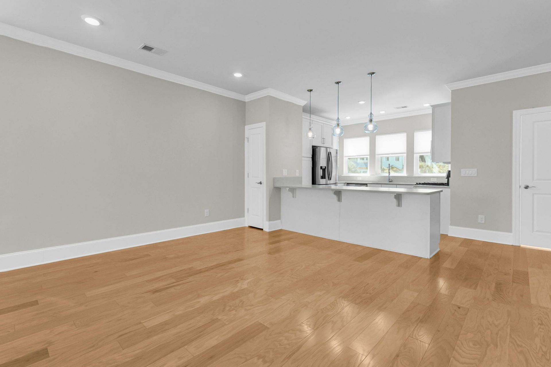 5911 Steward Street Photo 12