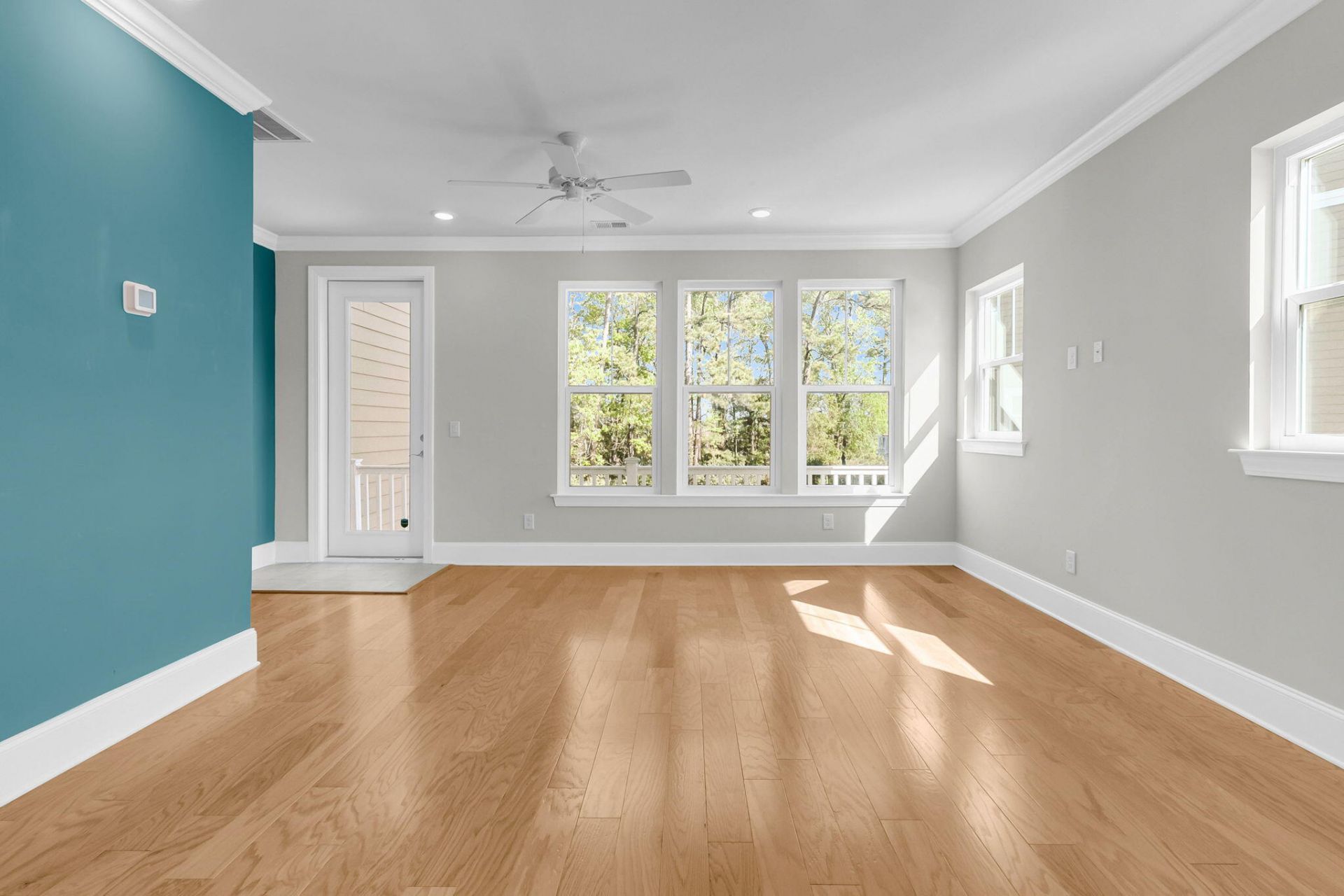 5911 Steward Street Photo 16