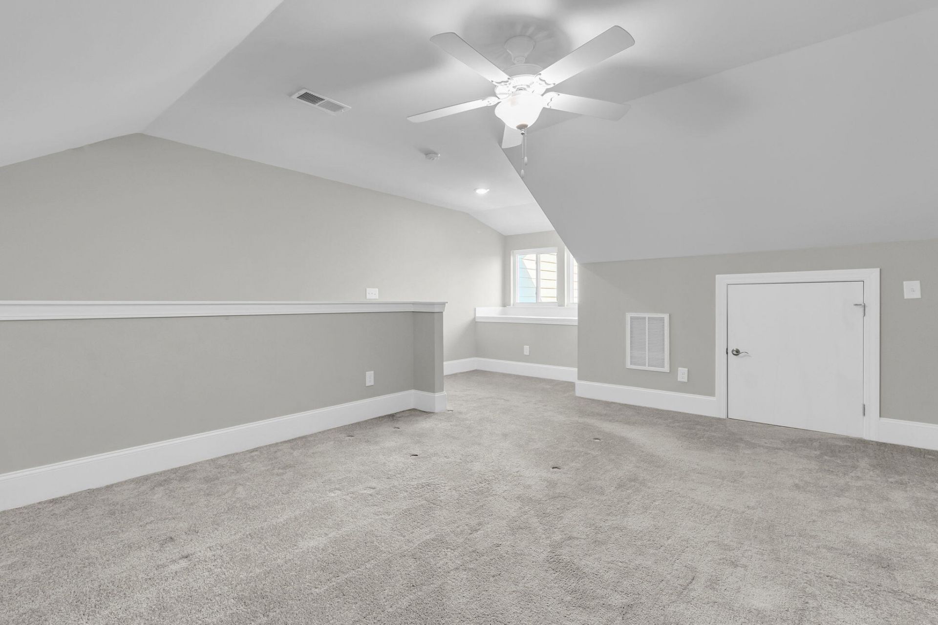 5911 Steward Street Photo 30