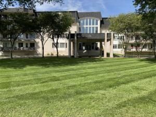 8750 Harrison Avenue, Unit 213, Munster, IN 46321