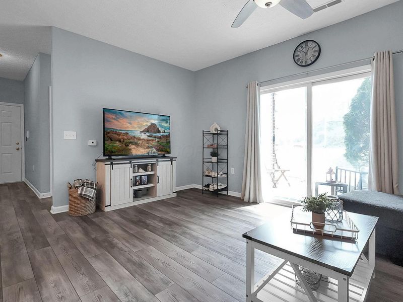 6220 Harbour Pointe, Unit 101, Columbus, OH 43231 Photo 15