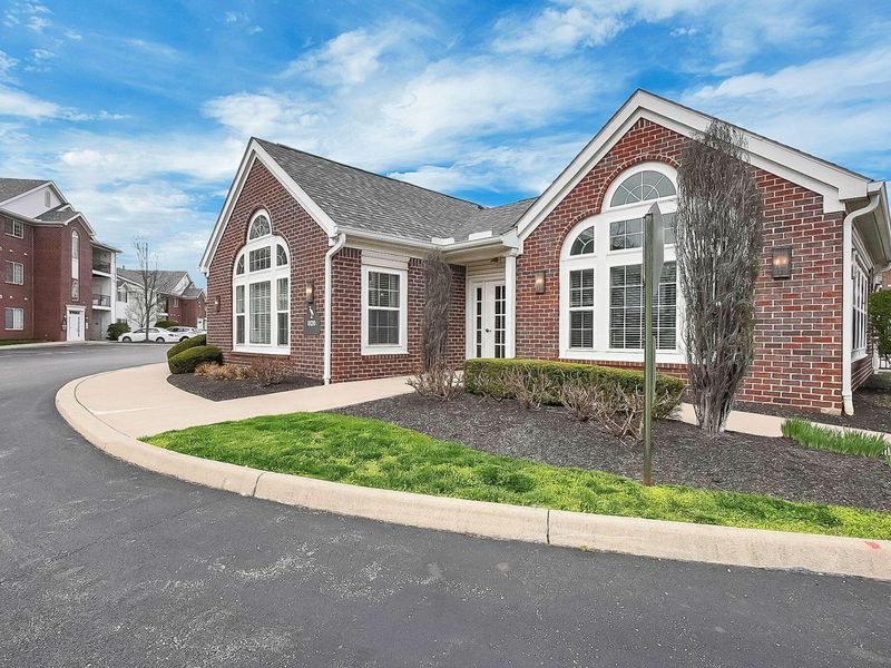 6220 Harbour Pointe, Unit 101, Columbus, OH 43231 Photo 25