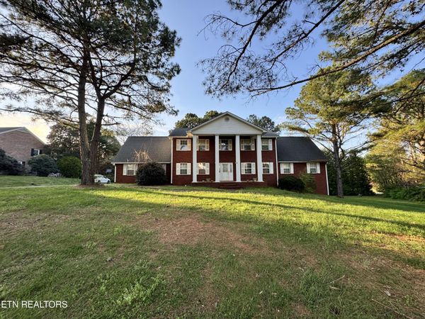 12801 Peach View Drive, Knoxville, TN 37922