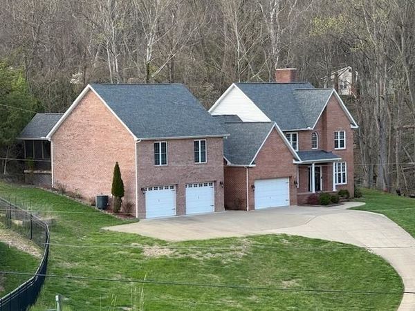 6908 Wildcat Road, Barboursville, WV 25504