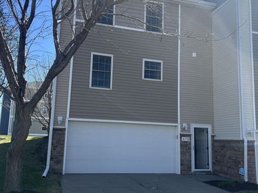 6751 S 181 Court , Omaha, NE 68135