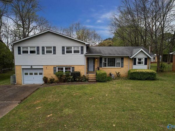 1759 Carson Lane NW, Huntsville, AL 35816