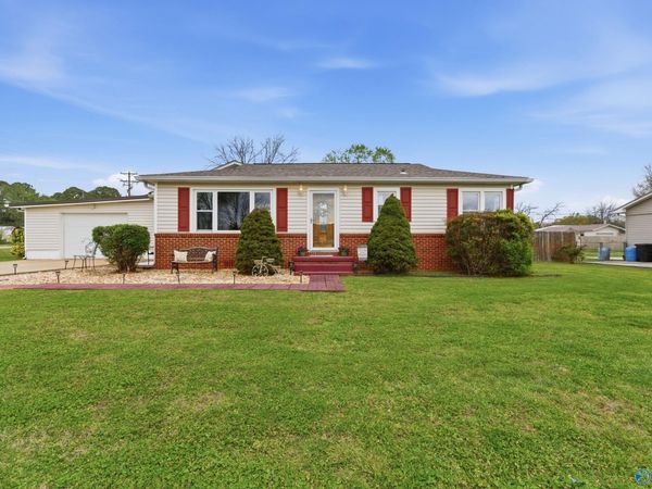 504 Nebraska Avenue, Stevenson, AL 35772