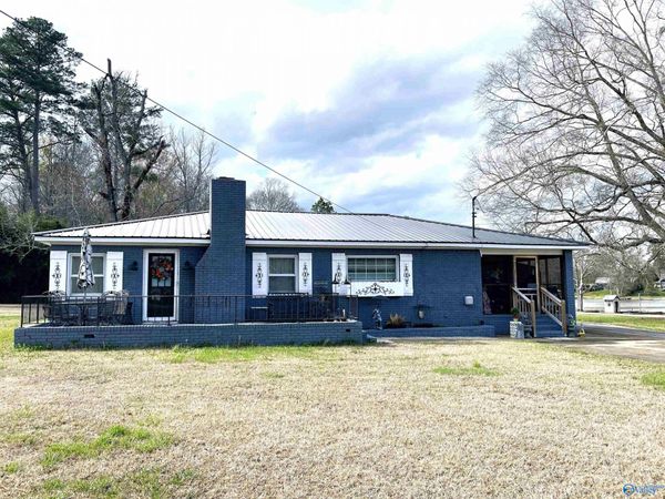 916 Riverview Drive, Gadsden, AL 35903