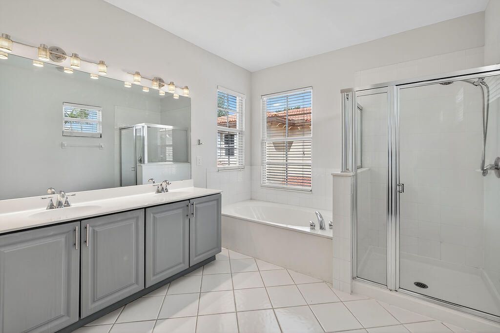 318 September Street, Palm Beach Gardens, FL 33410 Photo