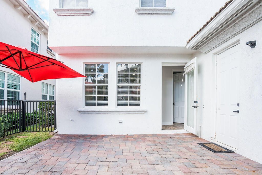 318 September Street, Palm Beach Gardens, FL 33410 Photo