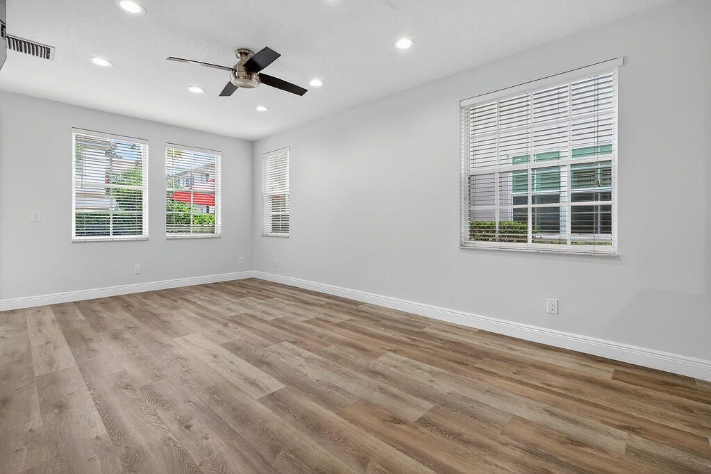 318 September Street, Palm Beach Gardens, FL 33410 Photo