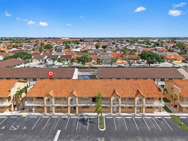 7011 W 29th Avenue, Unit 125, Hialeah, FL 33018