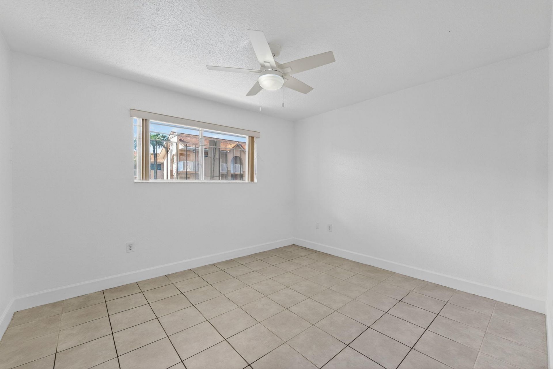 7011 W 29th Avenue, Unit 125, Hialeah, FL 33018 Photo