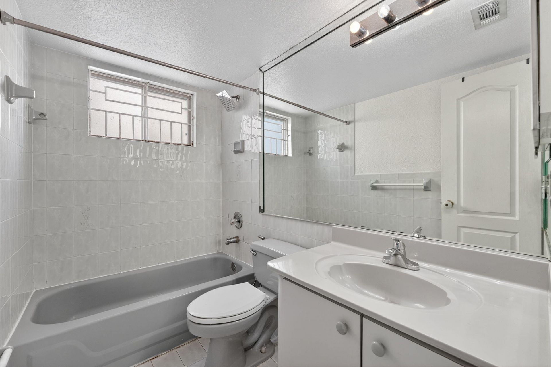 7011 W 29th Avenue, Unit 125, Hialeah, FL 33018 Photo