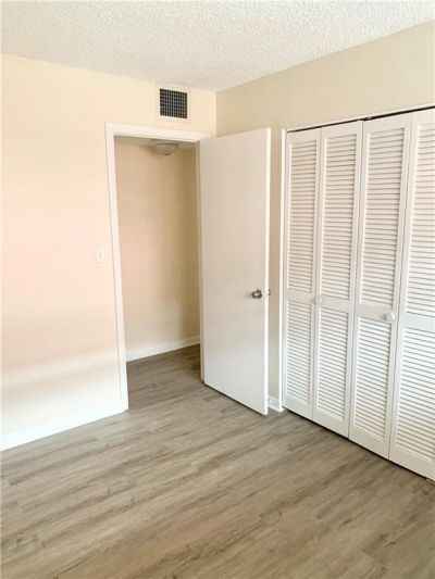 680 Tennis Club Drive, Unit 102, Fort Lauderdale, FL 33311 Photo