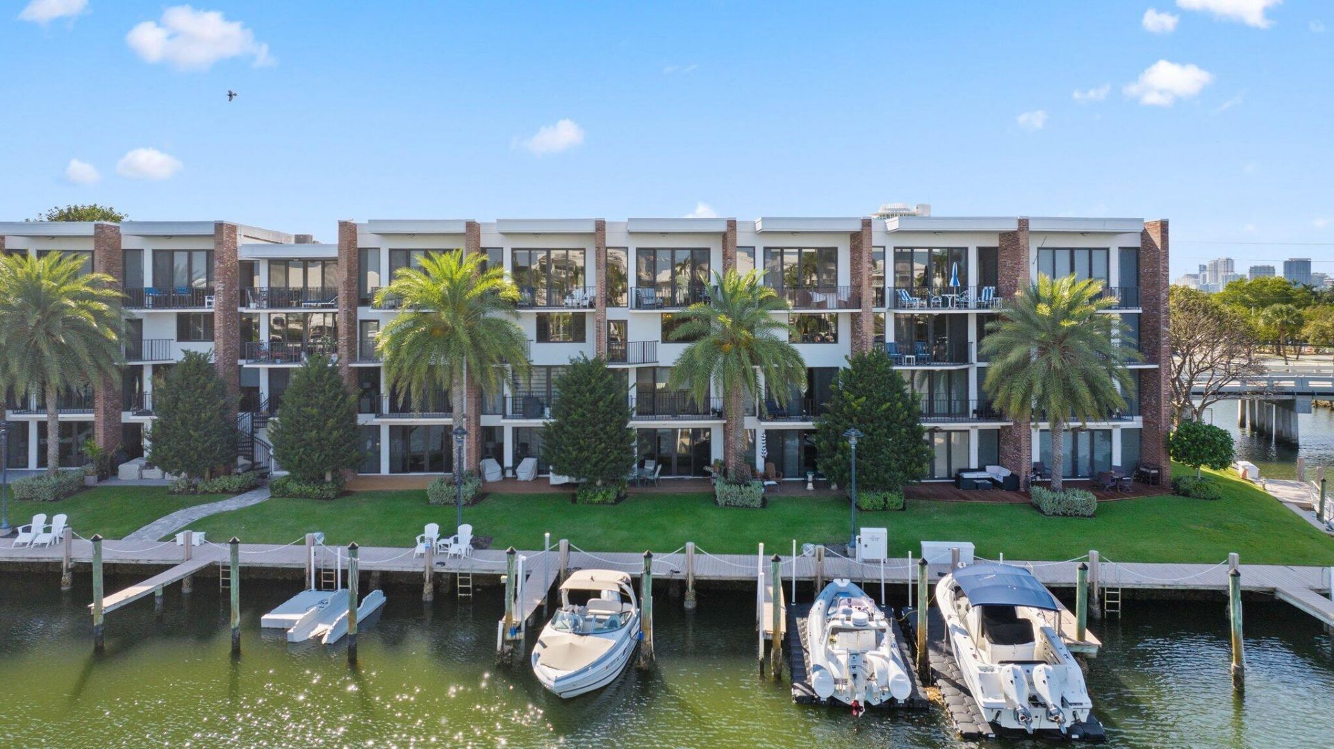 1800 S Ocean Drive, Unit 404, Fort Lauderdale, FL 33316 Photo