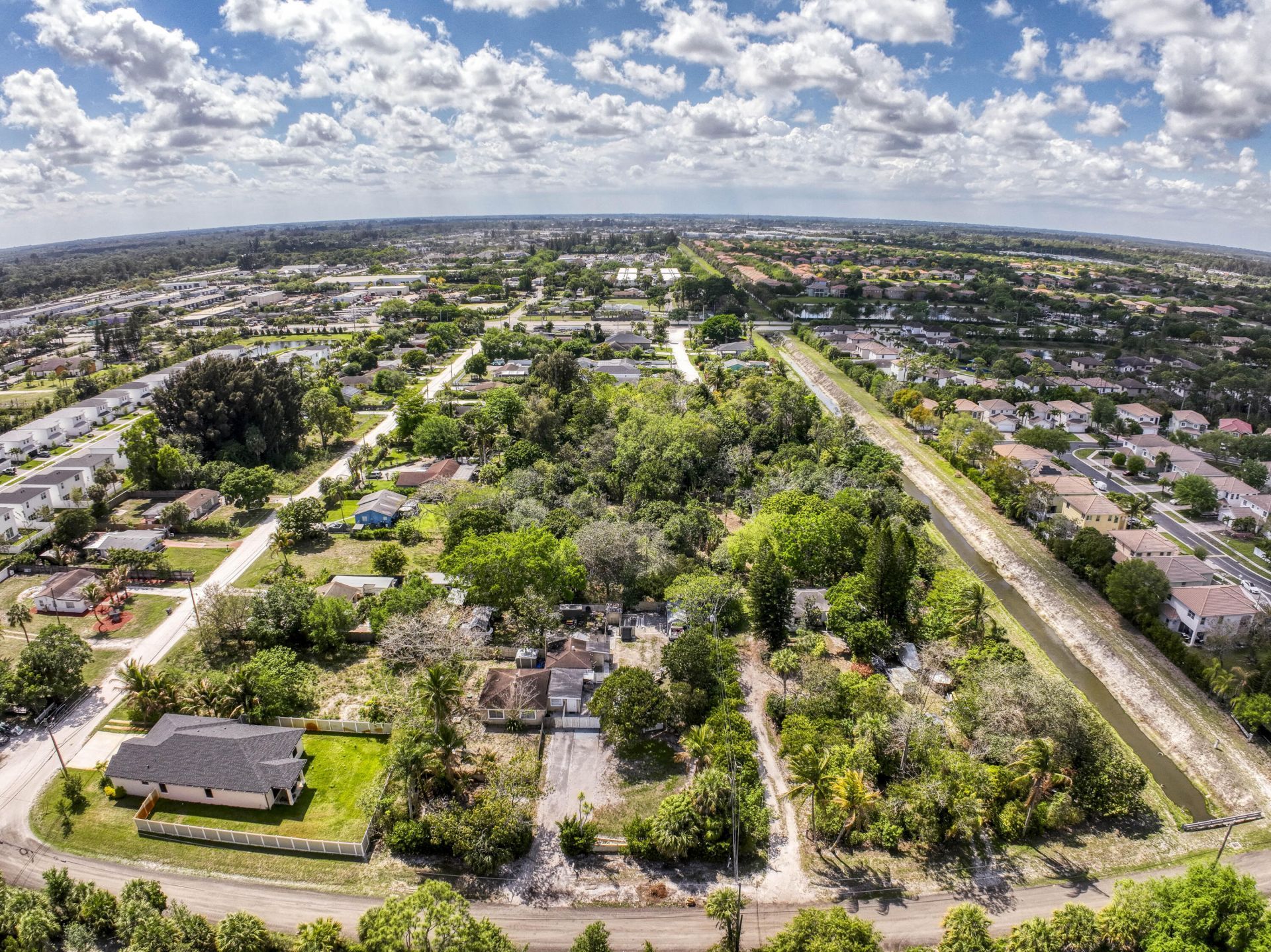 470 N 63rd Trl Trail N, Lake Belvedere Estates, FL 33413 Photo