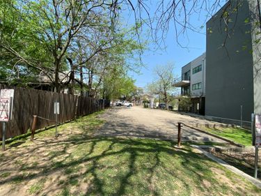 1613 E 7th ST, Austin, TX 78702