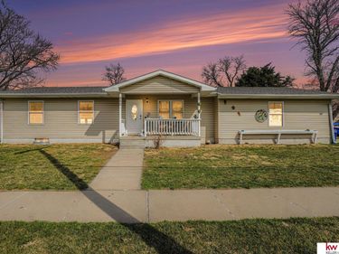 950 E 16 Street, Fremont, NE 68025