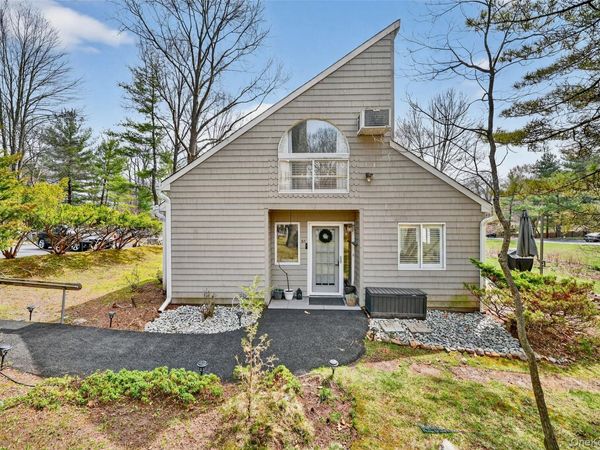 51 Hickory Hill Lane , Tappan, NY 10983