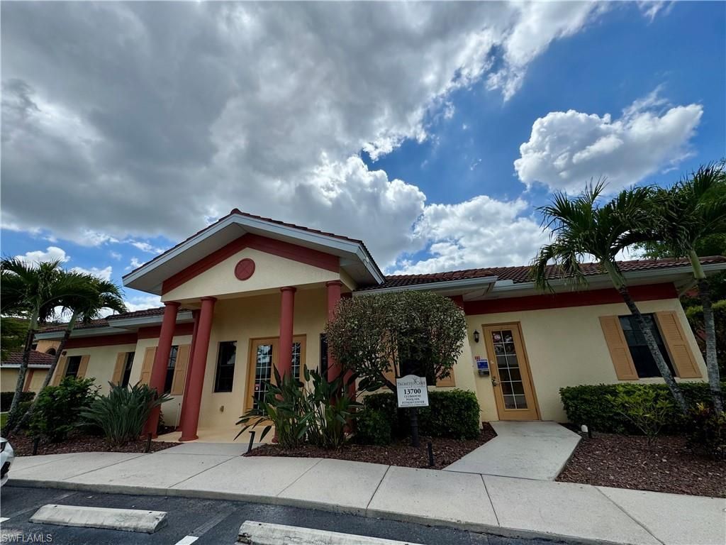 13761 Julias Way, Unit 311, Fort Myers, FL 33919 Photo
