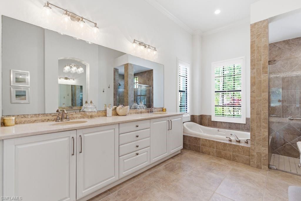 18610 Verona Lago Dr, Miromar Lakes, FL 33913 Photo