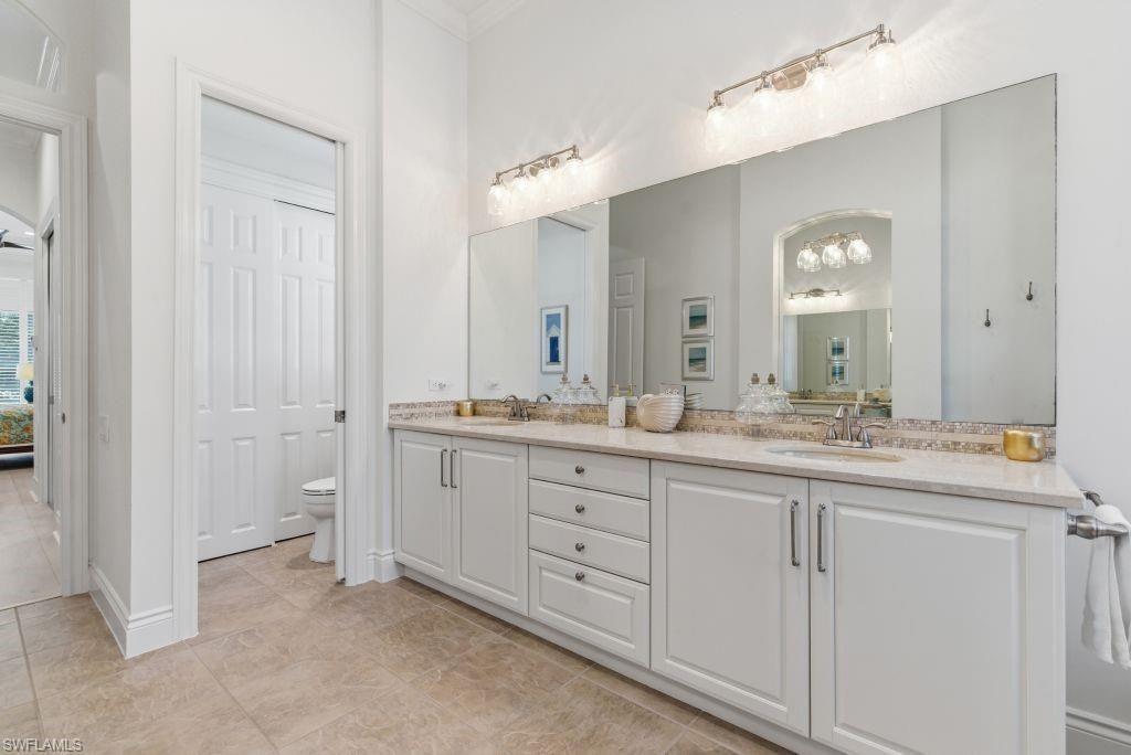 18610 Verona Lago Dr, Miromar Lakes, FL 33913 Photo