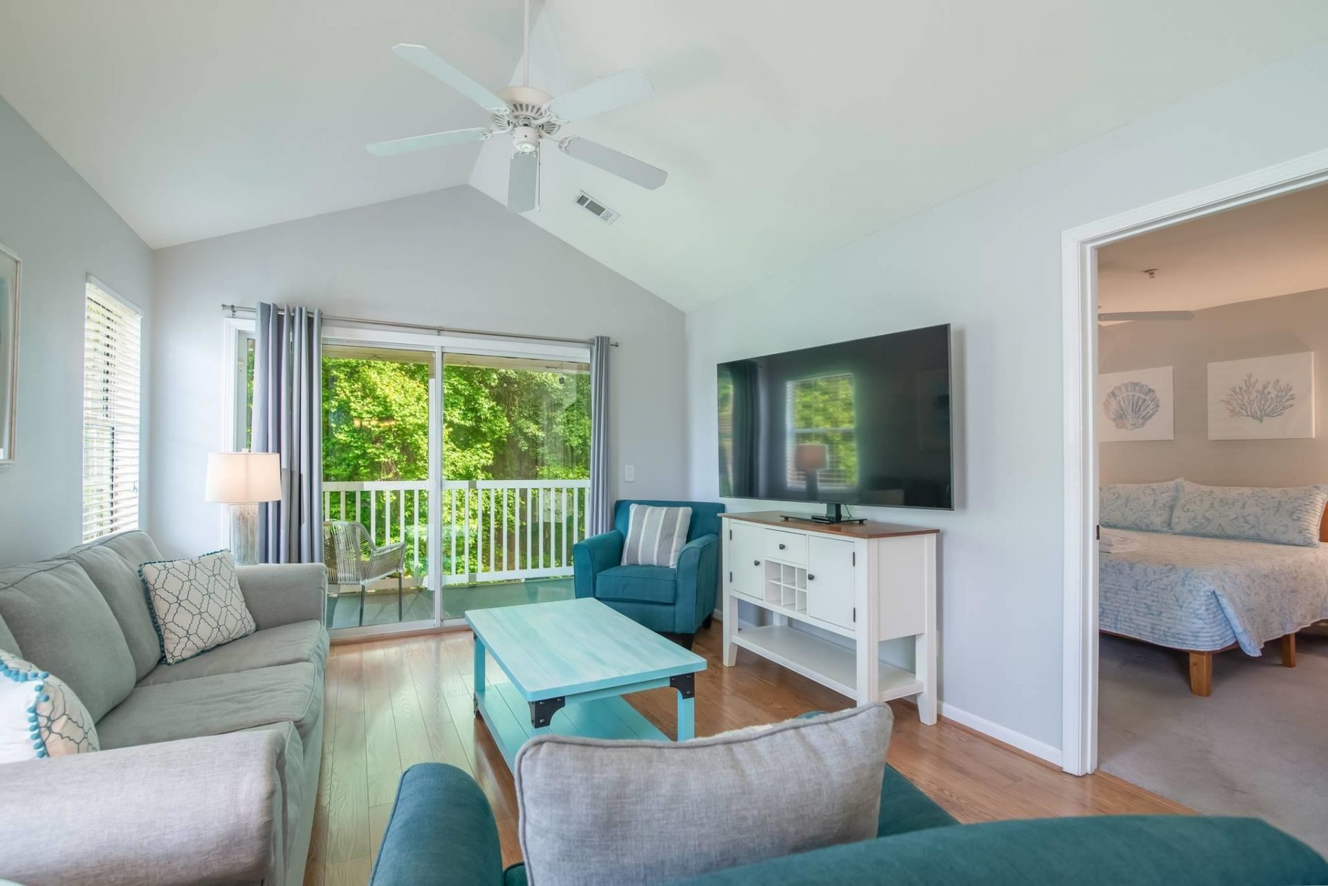 1125 Blue Stem Dr. Photo 5