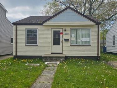 13876 Hendricks Avenue, Warren, MI 48089