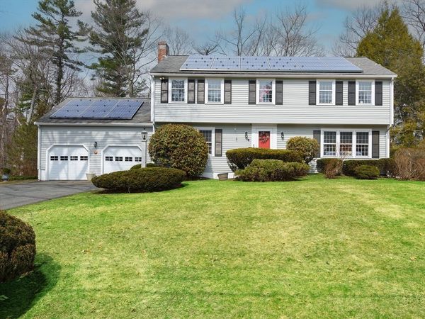 6 Barry Drive, Framingham, MA 01702