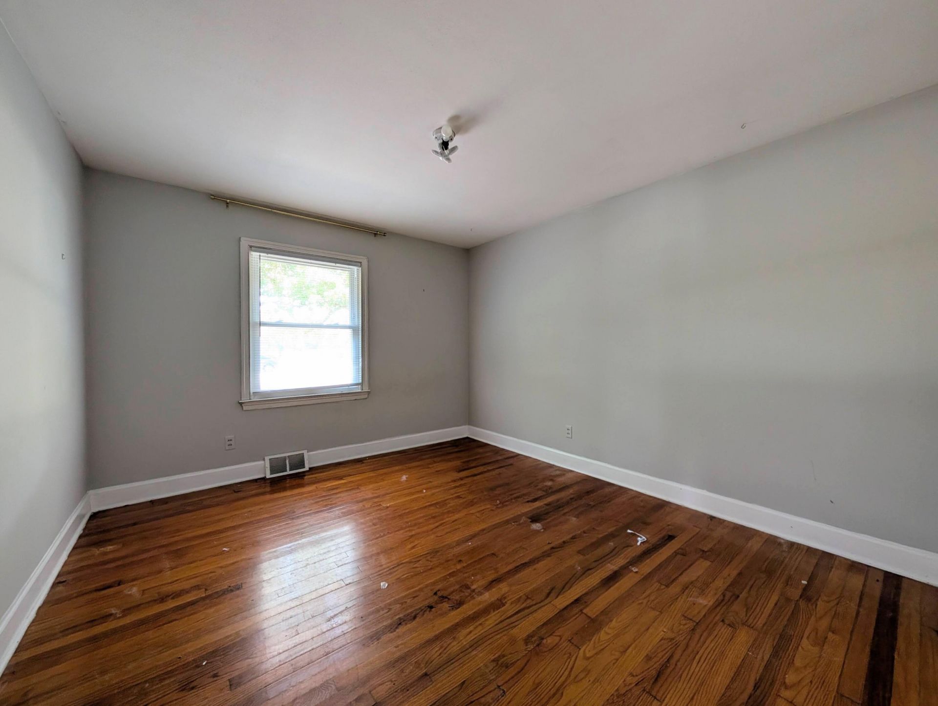 3121 Middle Street Photo 14