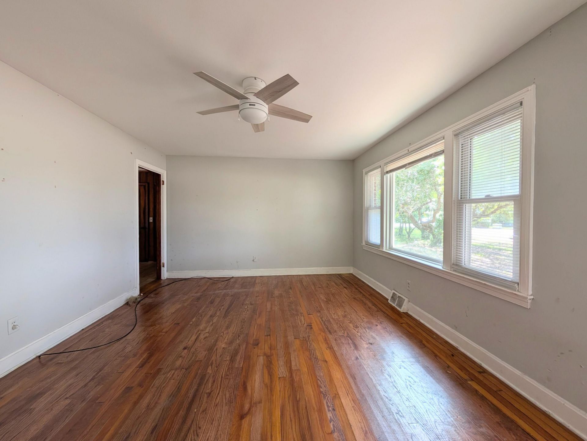 3121 Middle Street Photo 9