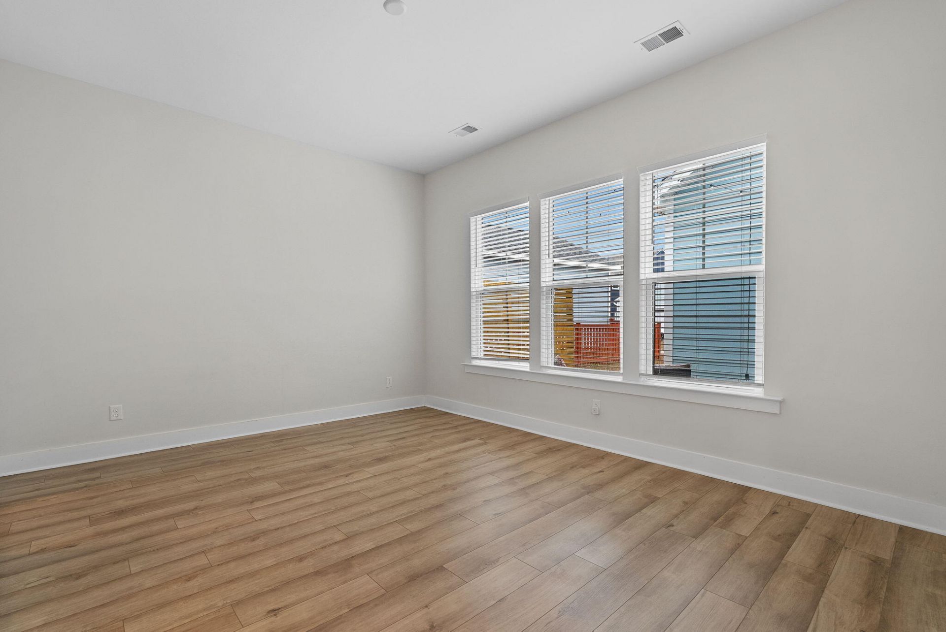 125 Trumpet Vine Drive Photo 17