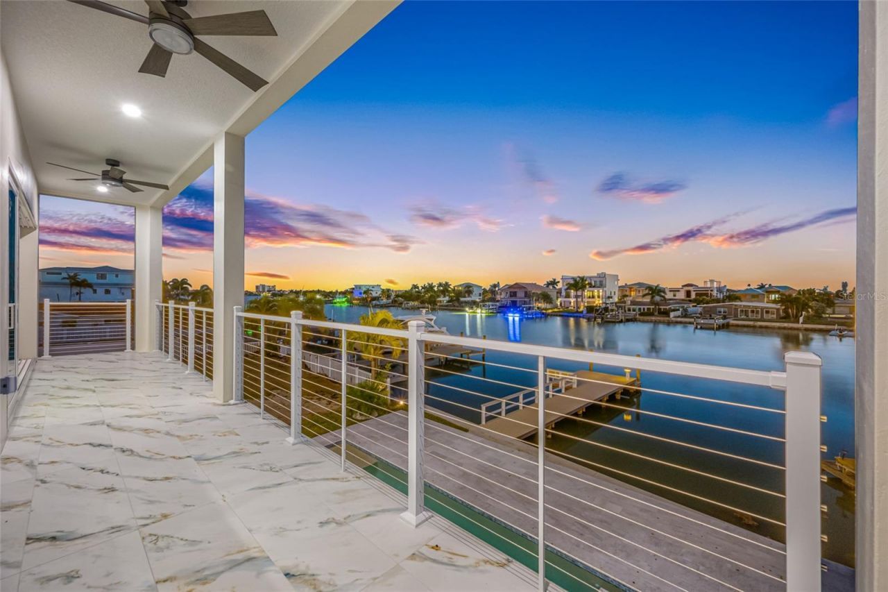 11460 7th Street E, Treasure Island, FL 33706 Photo