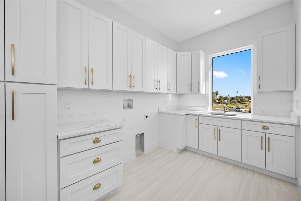 11460 7th Street E, Treasure Island, FL 33706 Photo