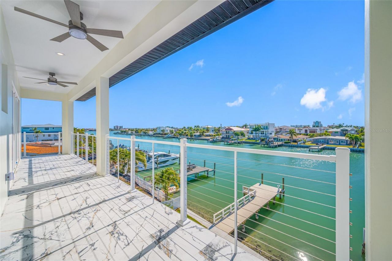 11460 7th Street E, Treasure Island, FL 33706 Photo