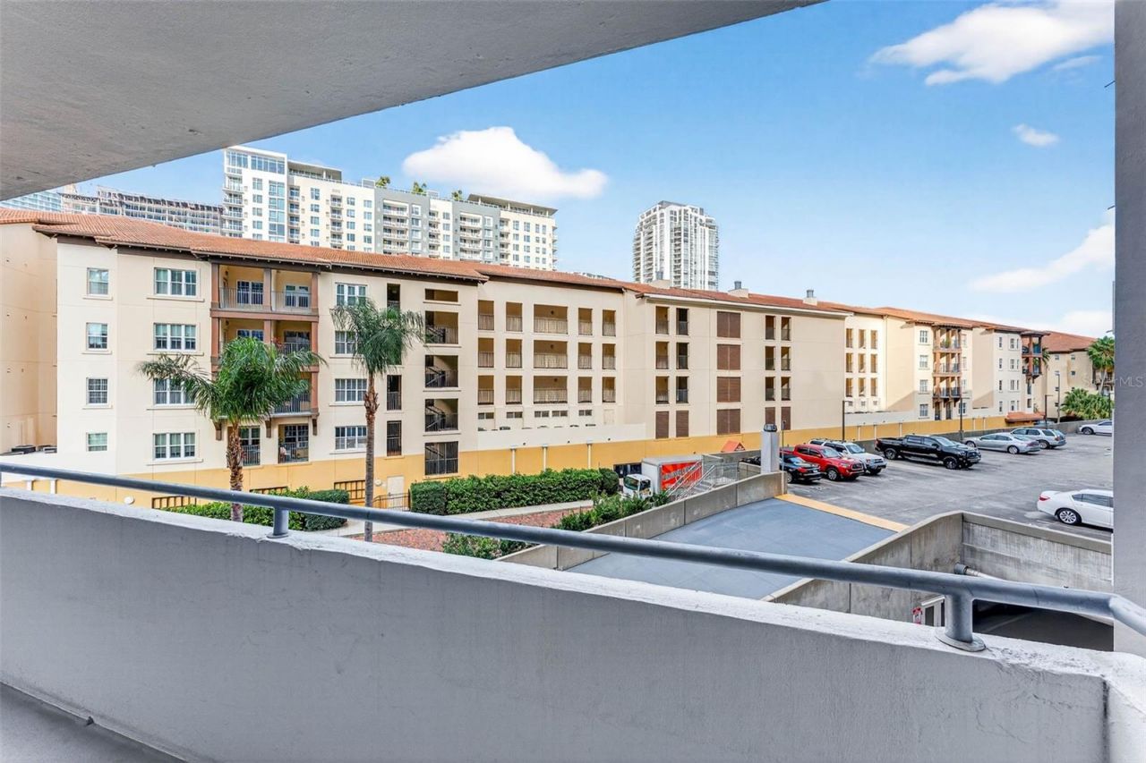 470 3rd Street S, Unit 318, Saint Petersburg, FL 33701 Photo