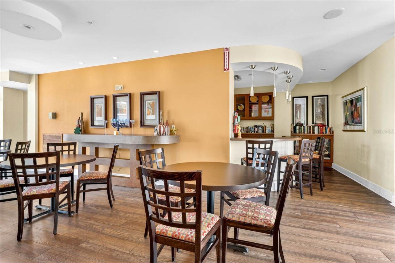 470 3rd Street S, Unit 318, Saint Petersburg, FL 33701 Photo