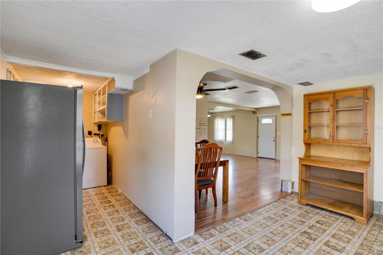 701 61st Avenue Ne, Saint Petersburg, FL 33703 Photo