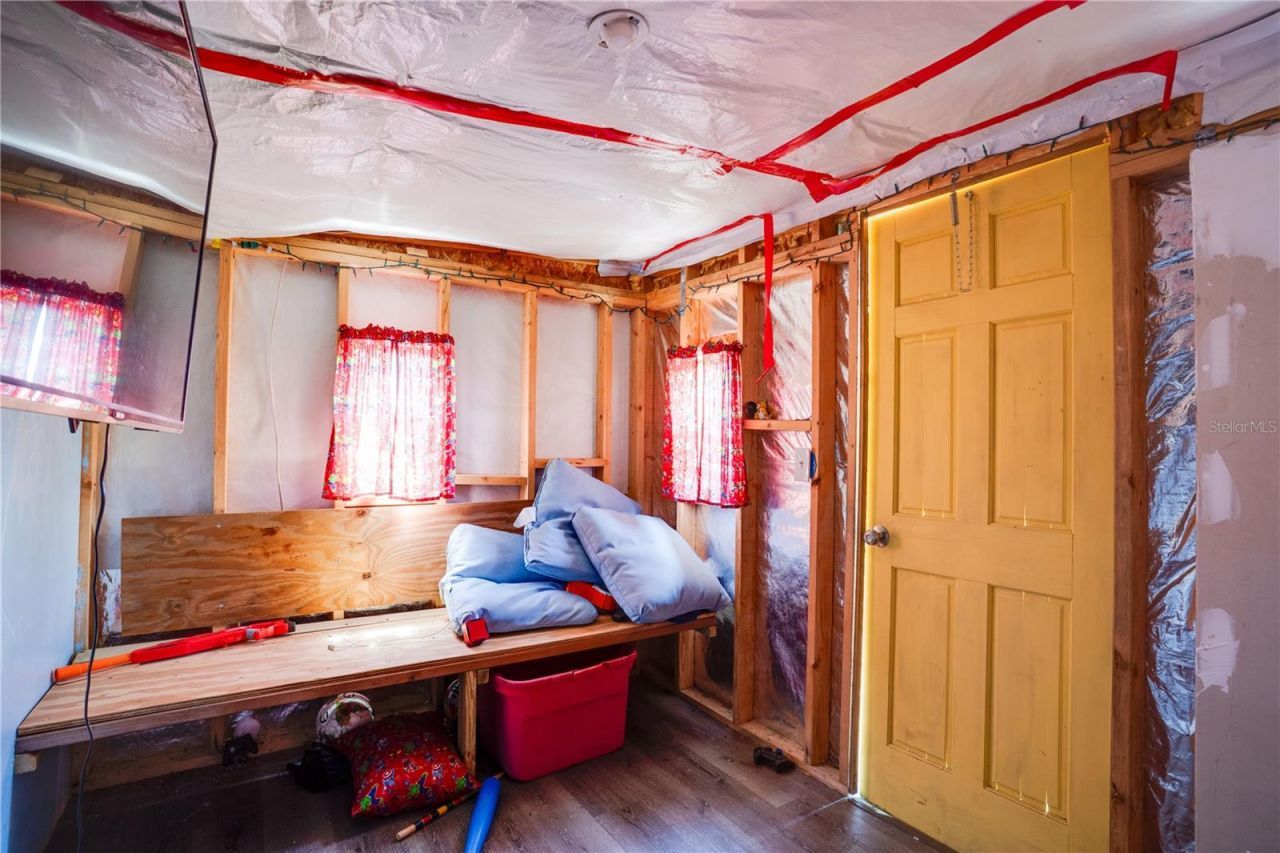 701 61st Avenue Ne, Saint Petersburg, FL 33703 Photo