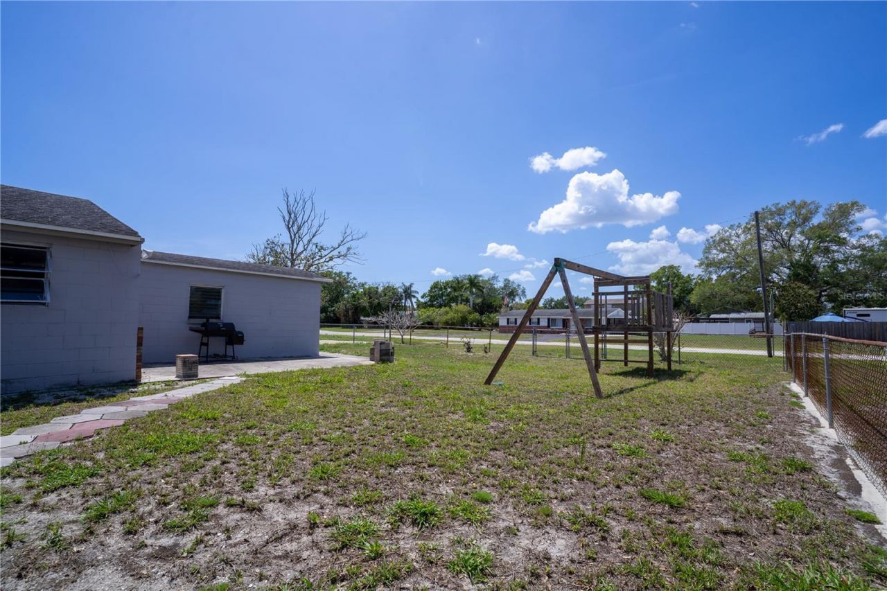 701 61st Avenue Ne, Saint Petersburg, FL 33703 Photo