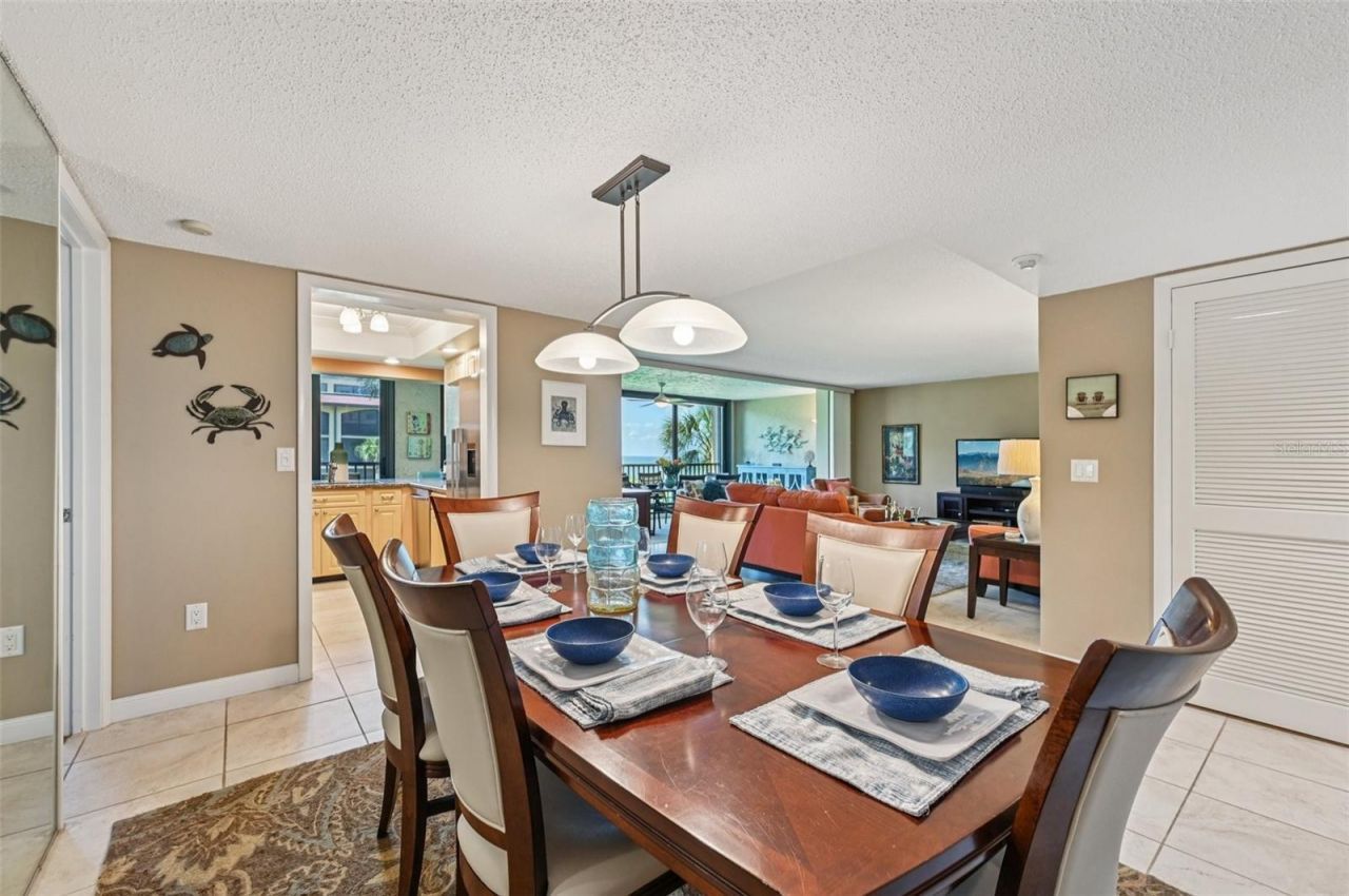 8710 Midnight Pass Road, Unit 203B, Sarasota, FL 34242 Photo